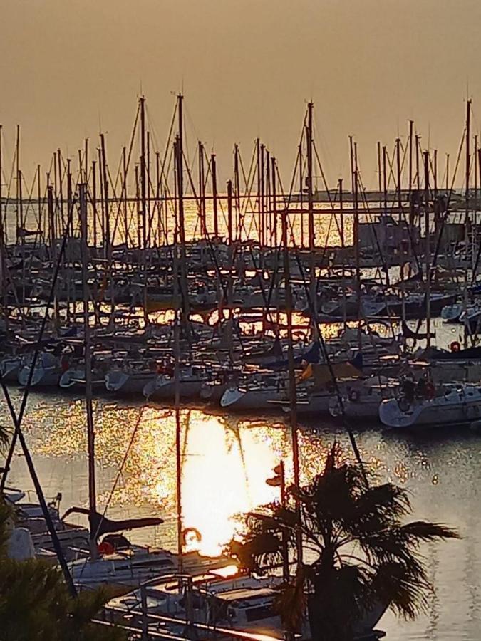 Appartamento Le Clin D'Oeil Sur Le Port. Gruissan Esterno foto